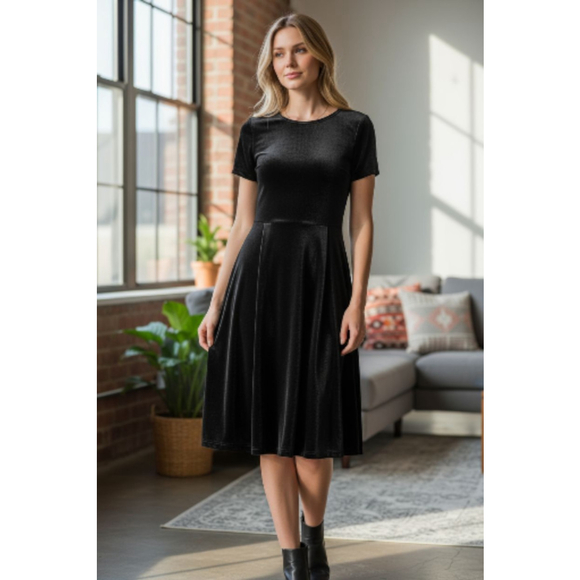 LuLaRoe Dresses & Skirts - LuLaRoe Women's Dress Size Medium